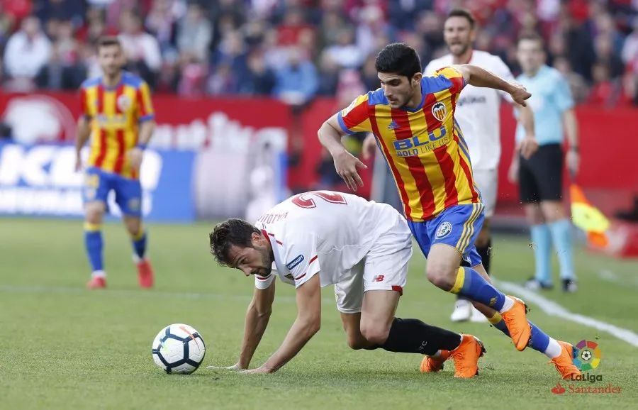 包含欧篮联倒计时；里昂赛后外线爆发；细节引发关注；悬念犹存；团队化学反应显著的词条-LCK赛事下注