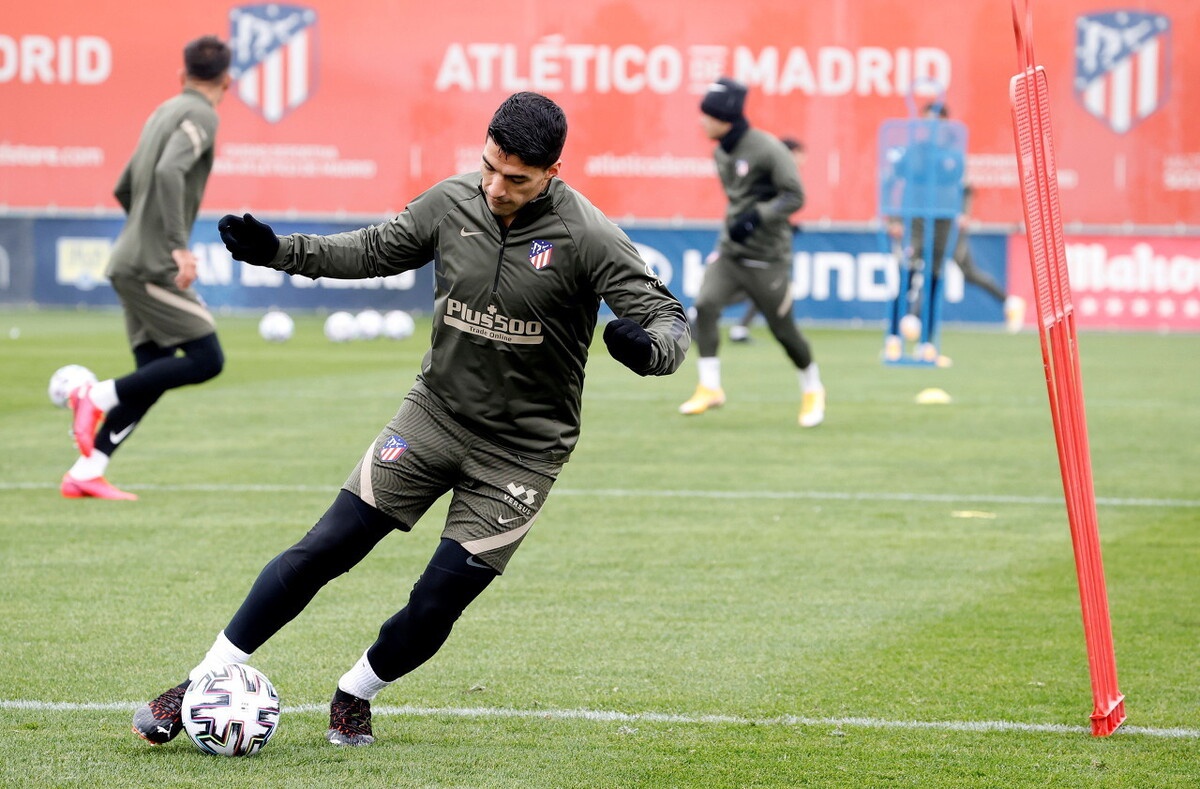 犹他爵士迎西甲关键赛；赛前遗憾出局；气氛紧张；身体对抗强度拉满的简单介绍-LCK娱乐平台