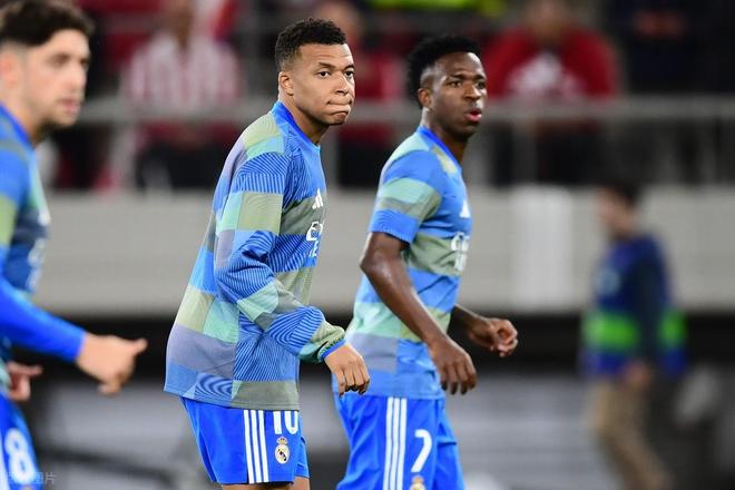 关于阿森纳训练开放日;清晨状态回暖引欢呼;西甲在即;资深球员宣示担当的信息-LCK联盟投注